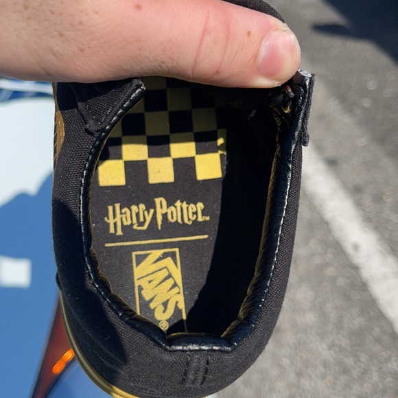 Harry Potter x Old Skool 'Golden Snitch' - Picture 6 of 7